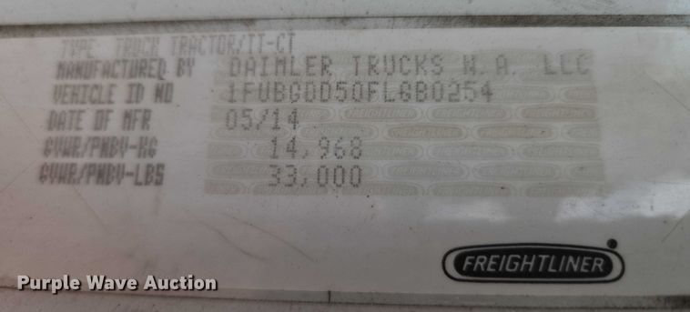 image for item EU3562 2015 Freightliner Cascadia semi truck