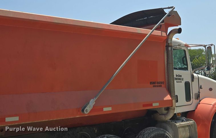 image for item EV1576 2006 Peterbilt 357 dump truck