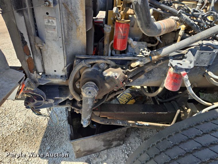 image for item EV1576 2006 Peterbilt 357 dump truck