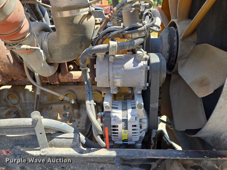 image for item EV1576 2006 Peterbilt 357 dump truck