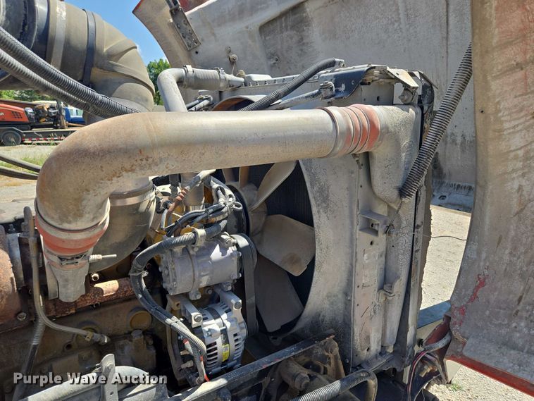 image for item EV1576 2006 Peterbilt 357 dump truck