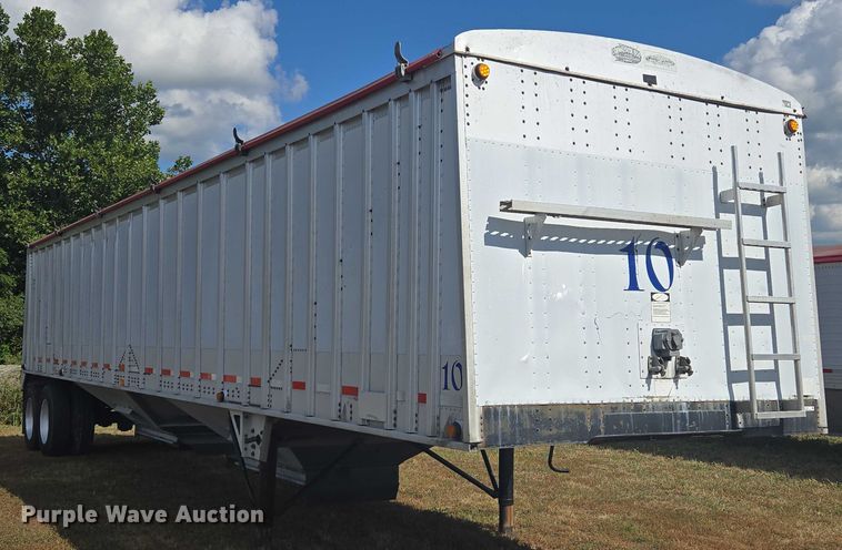 image for item EV1618 2006 Cornhusker grain trailer