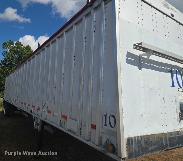 image for item EV1618 2006 Cornhusker grain trailer