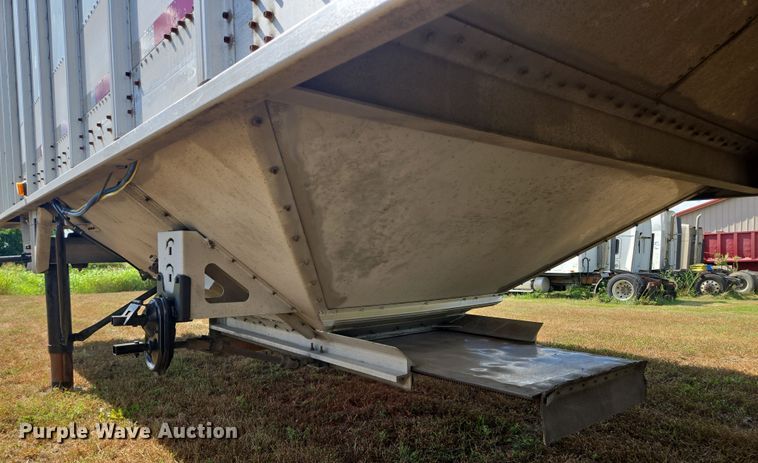 image for item EV1618 2006 Cornhusker grain trailer