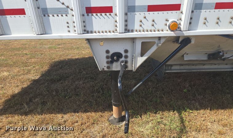 image for item EV1618 2006 Cornhusker grain trailer