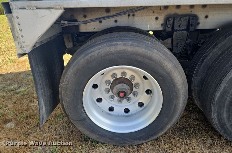 image for item EV1618 2006 Cornhusker grain trailer