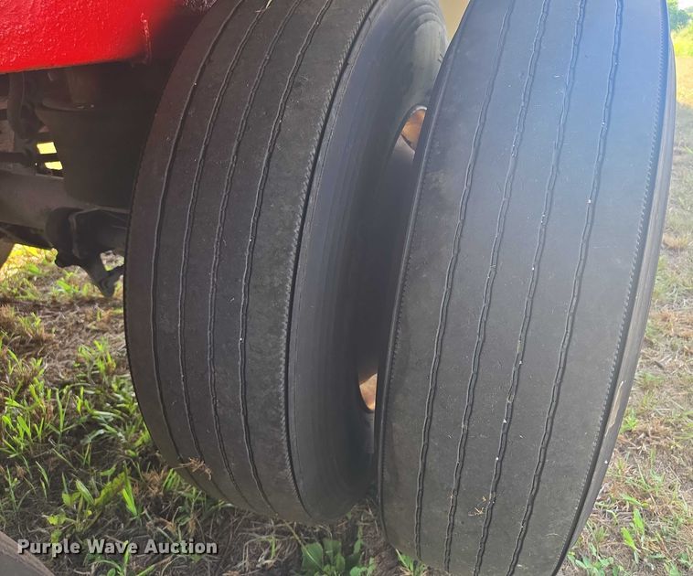 image for item EV1619 1995 Timpte grain trailer