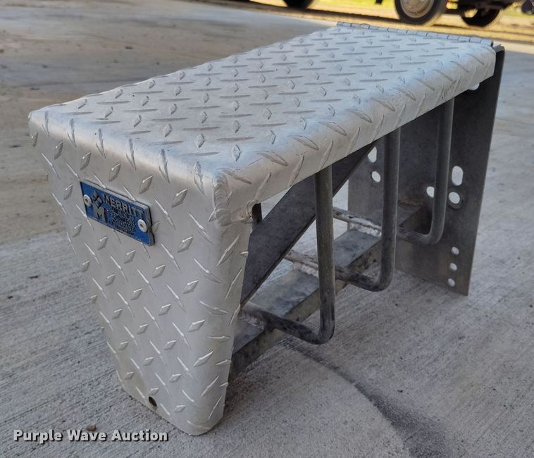 Merritt chain rack in Calhan, CO | Item IP9645 sold | Purple Wave