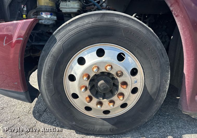 image for item YA0356 2018 Freightliner Cascadia 125 semi truck