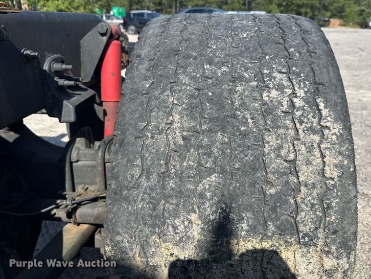 image for item YA0356 2018 Freightliner Cascadia 125 semi truck