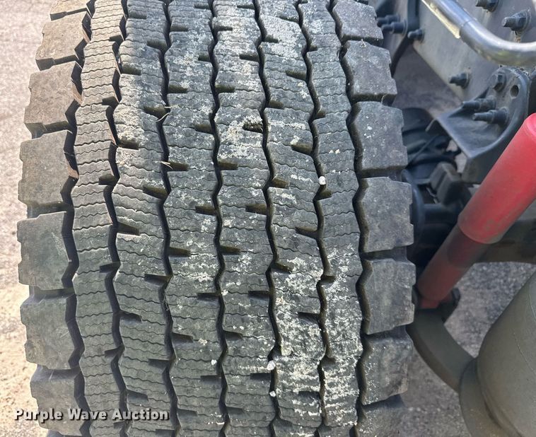 image for item YA0356 2018 Freightliner Cascadia 125 semi truck