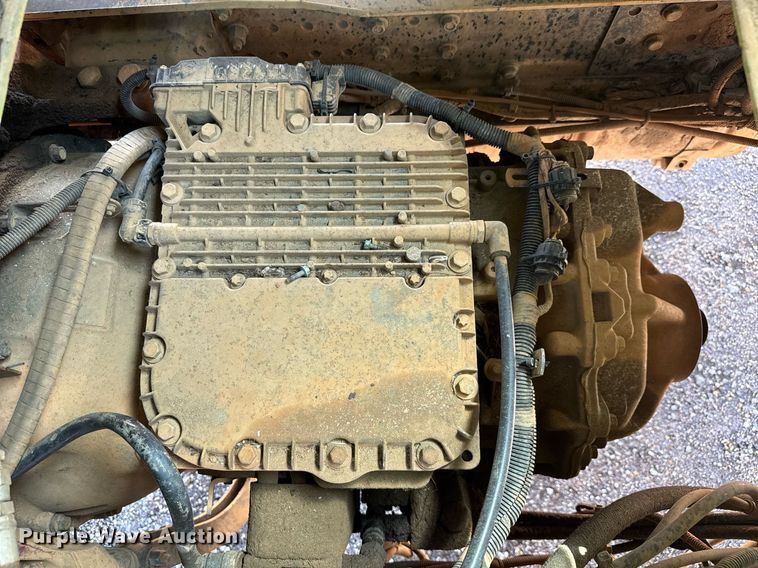 image for item YA0359 2017 Mack CHU613 semi truck