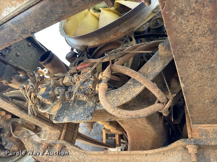 image for item YA0359 2017 Mack CHU613 semi truck