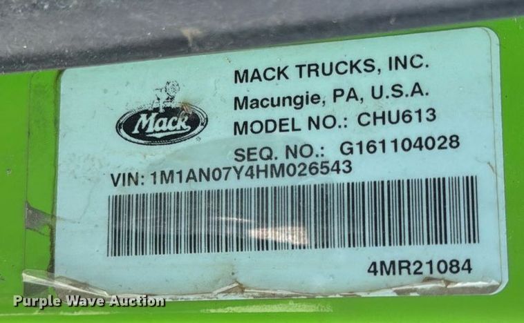 image for item YA0359 2017 Mack CHU613 semi truck