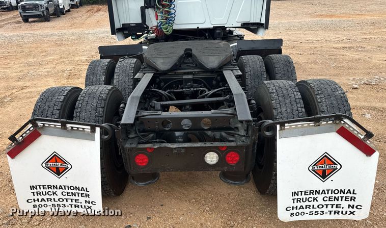 image for item YA0559 2020 International LT625 semi truck