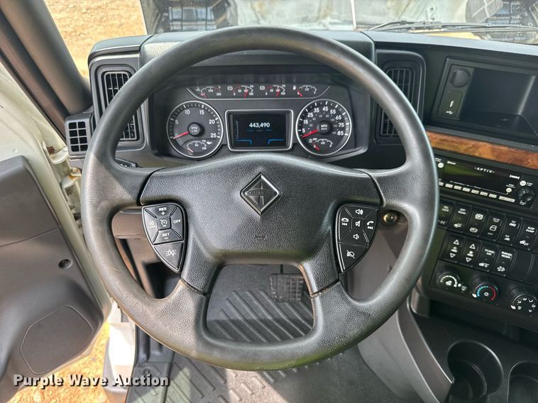 image for item YA0559 2020 International LT625 semi truck