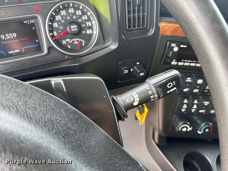 image for item YA0559 2020 International LT625 semi truck