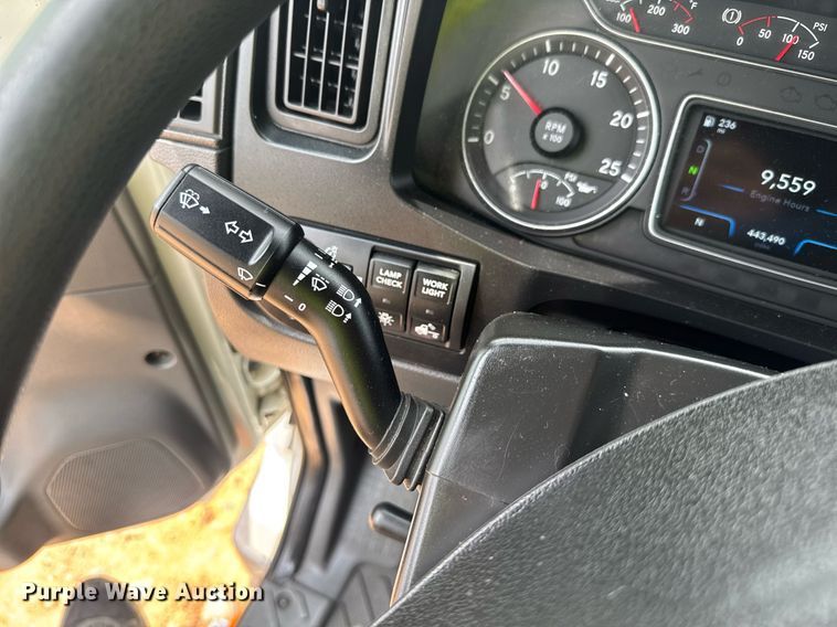 image for item YA0559 2020 International LT625 semi truck