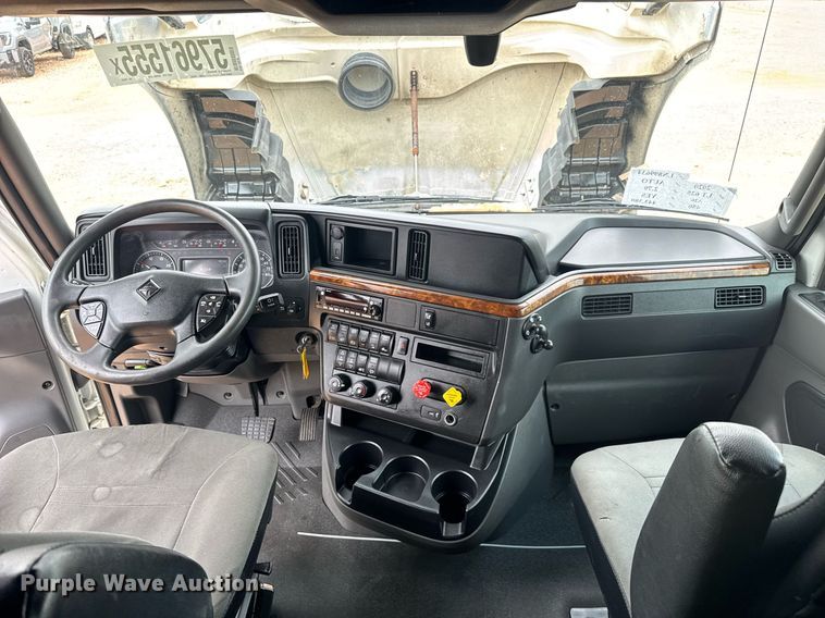 image for item YA0559 2020 International LT625 semi truck