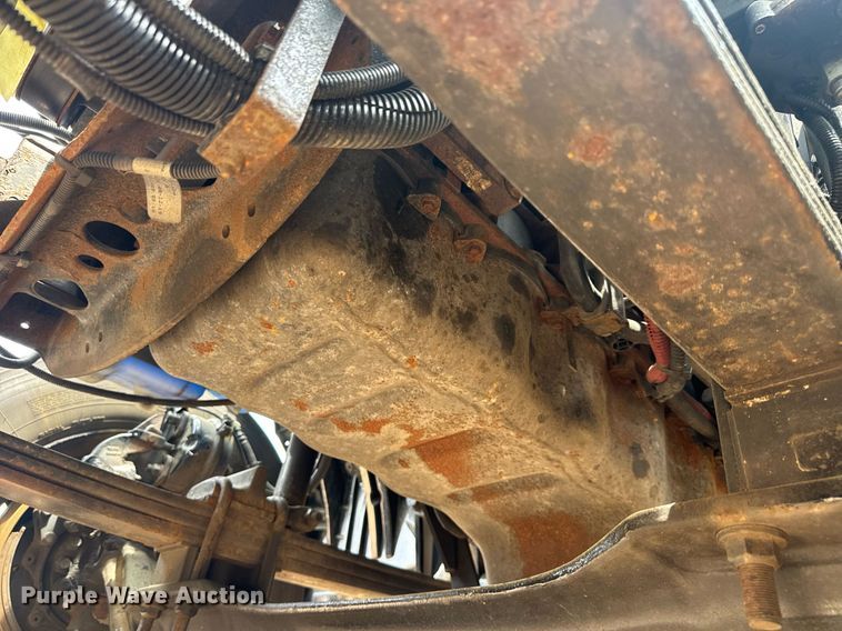 image for item YA0559 2020 International LT625 semi truck