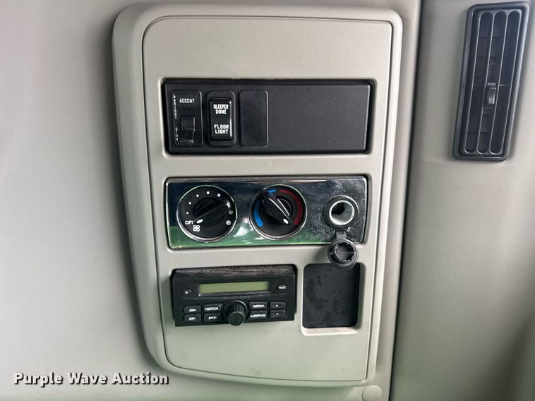 image for item YA0562 2020 International LT625 semi truck