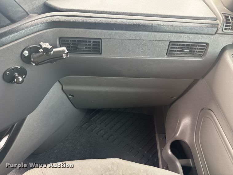 image for item YA0562 2020 International LT625 semi truck