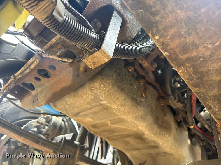 image for item YA0562 2020 International LT625 semi truck