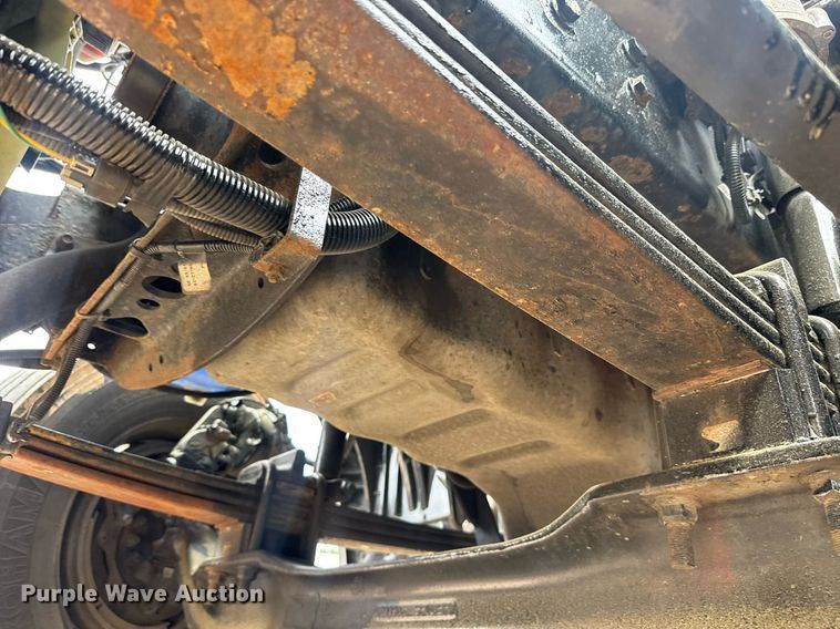 image for item YA0565 2020 International LT625 semi truck