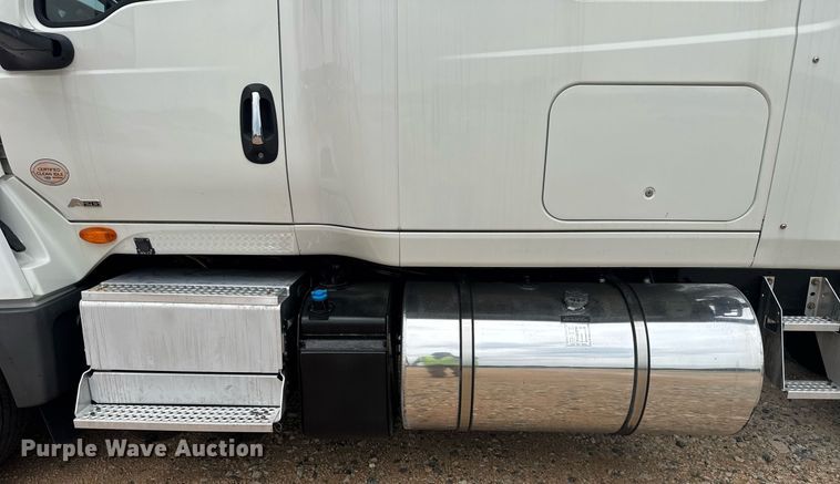 image for item YA0566 2020 International LT625 semi truck