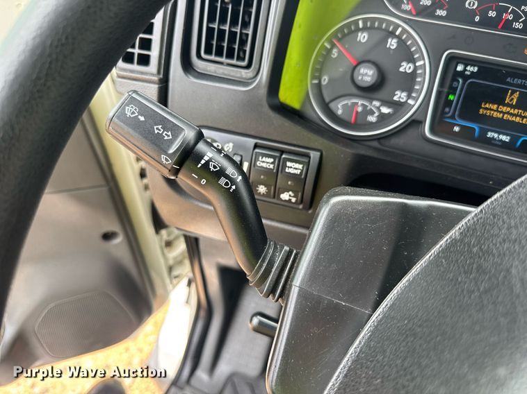 image for item YA0566 2020 International LT625 semi truck