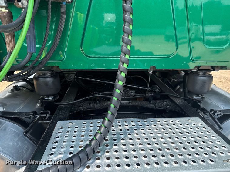 image for item YA0593 2020 International LT625 semi truck