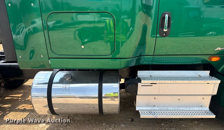 image for item YA0593 2020 International LT625 semi truck