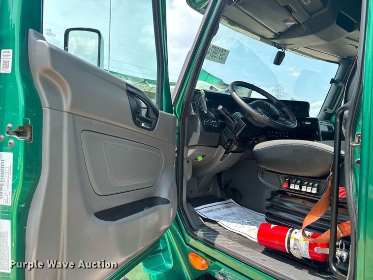 image for item YA0593 2020 International LT625 semi truck