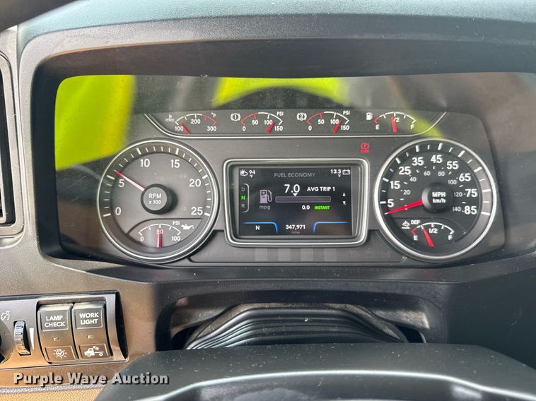 image for item YA0593 2020 International LT625 semi truck