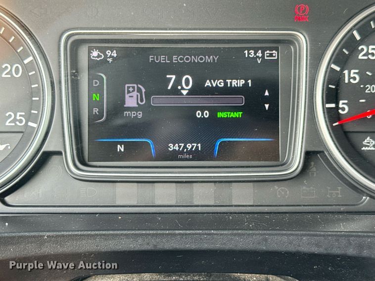 image for item YA0593 2020 International LT625 semi truck