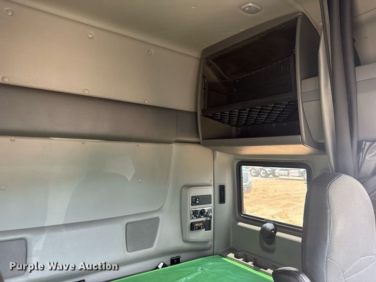 image for item YA0593 2020 International LT625 semi truck