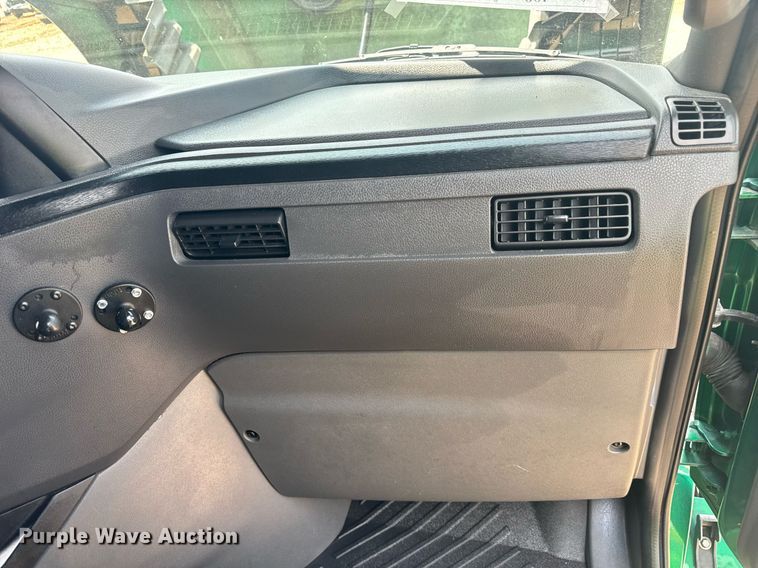 image for item YA0593 2020 International LT625 semi truck