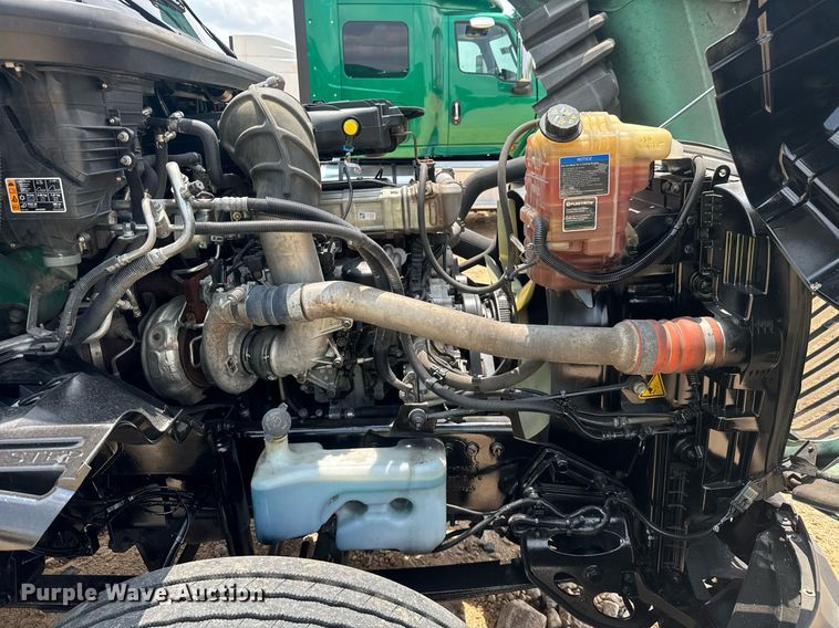 image for item YA0593 2020 International LT625 semi truck