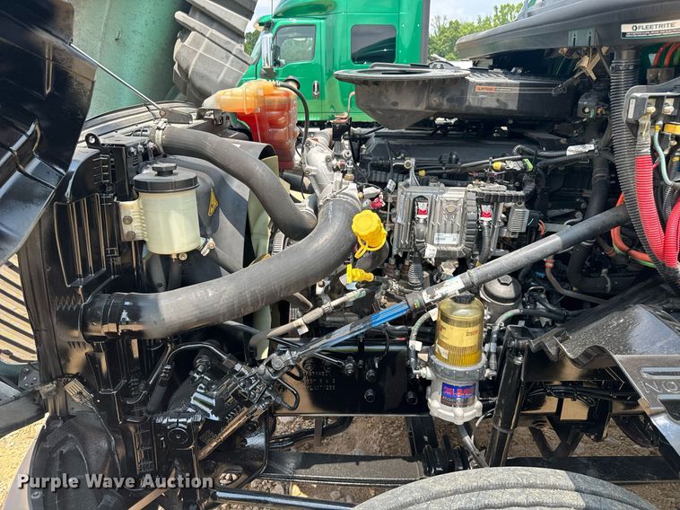 image for item YA0593 2020 International LT625 semi truck