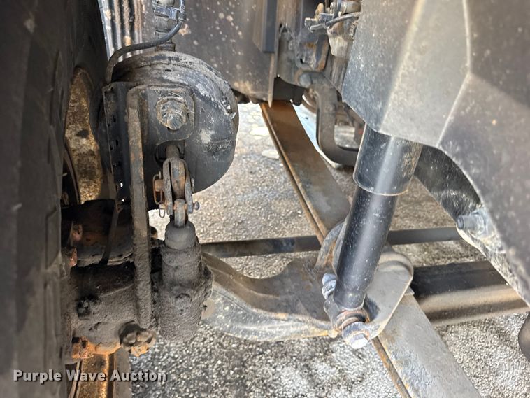 image for item YA0611 2016 Volvo VNL semi truck