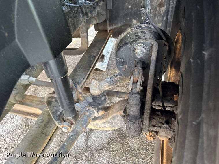 image for item YA0611 2016 Volvo VNL semi truck