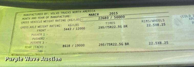 image for item YA0611 2016 Volvo VNL semi truck