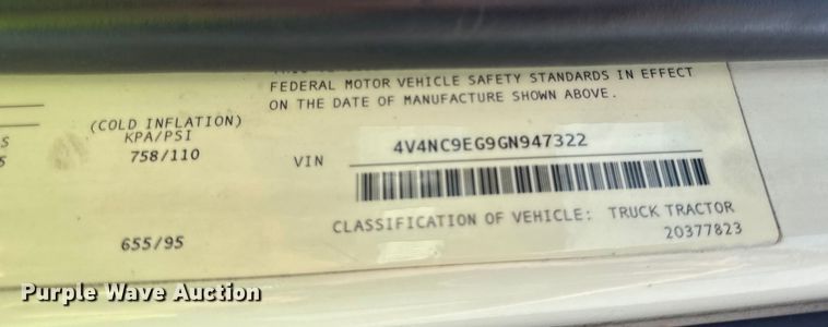 image for item YA0611 2016 Volvo VNL semi truck