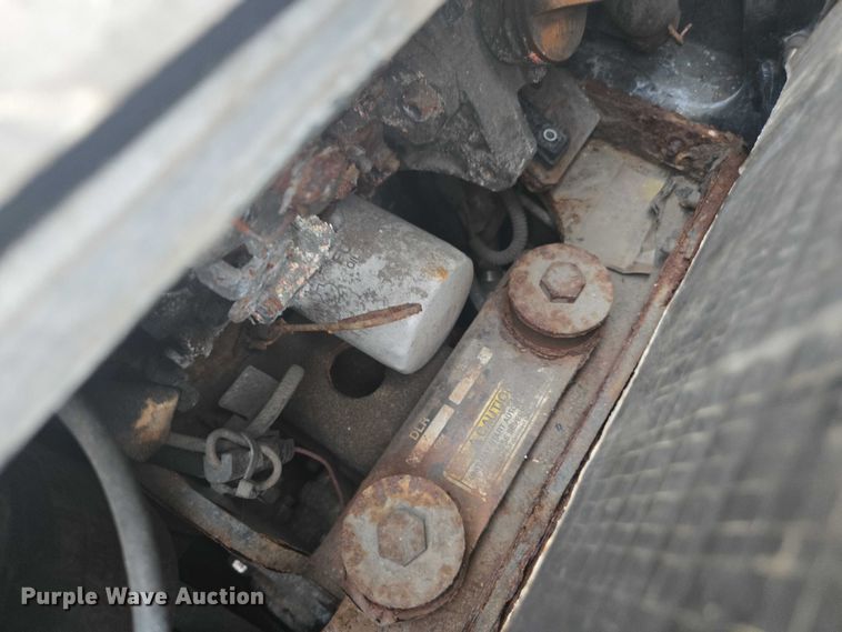 image for item YA0691 2016 Freightliner Cascadia semi truck