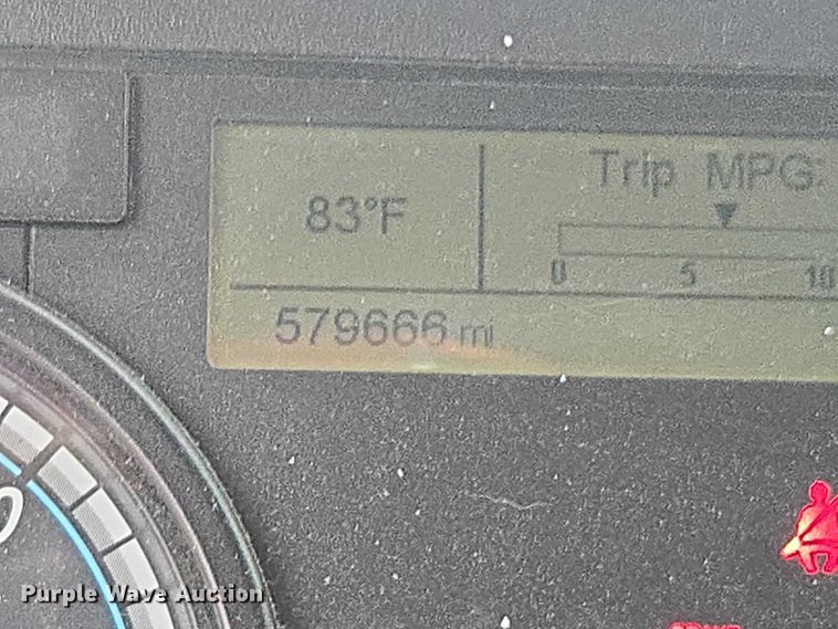 image for item YA0691 2016 Freightliner Cascadia semi truck