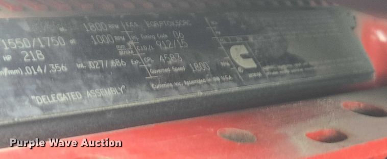 image for item YA0691 2016 Freightliner Cascadia semi truck