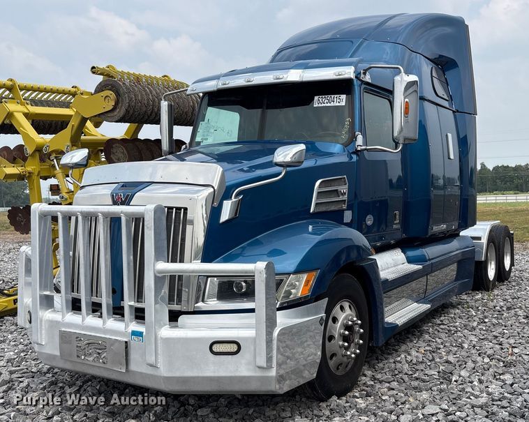 CAMIóN CAMAROTE 2019 WESTERN STAR