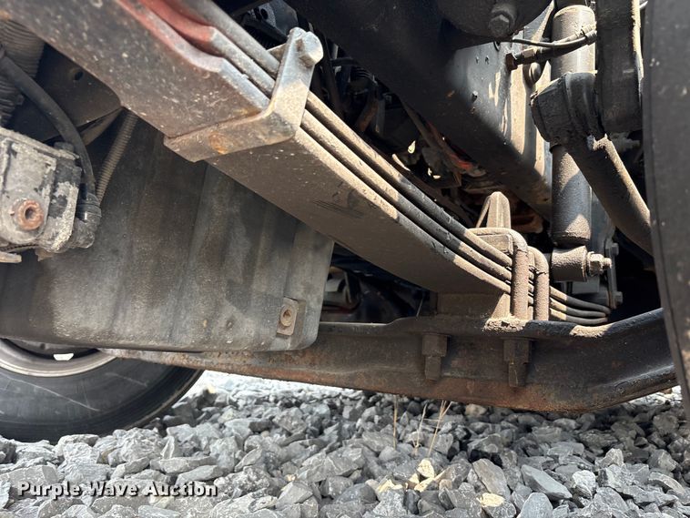 image for item YA0692 2019 Western Star  5700 semi truck