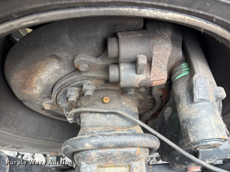 image for item YA0692 2019 Western Star  5700 semi truck