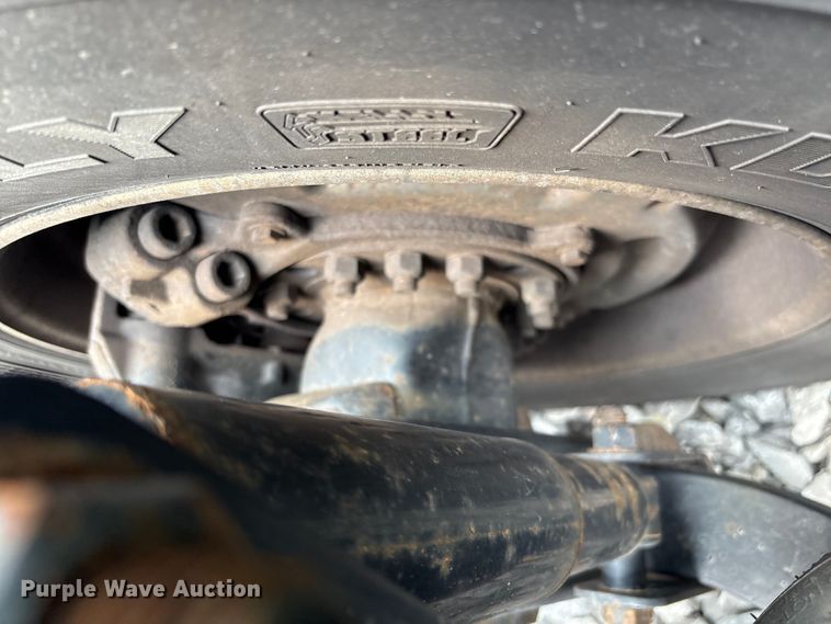 image for item YA0692 2019 Western Star  5700 semi truck